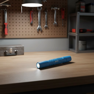 Lampe torche industrielle LED 190lm, étanche IP64, protection contre les chutes de 2m, corps en polymère antidérapant, bleu, tactique, pour un usage quotidien - Product Image 1