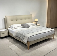 Cadre de lit en cuir avec tête de lit capitonnée, pieds en bois, lit plateforme moderne et minimaliste, taille King ou Queen, meubles de chambre à coucher