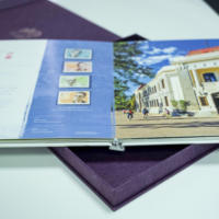 Layanan Pencetakan Buku Hardcover Kustom, Buku Novel dengan Kemasan Kotak Kustom, Kertas Offset, Diproduksi dengan Harga Terbaik