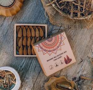 Cônes d'encens au vétiver écologiques pour l'aromathérapie et la relaxation – Encens naturel aux herbes, longue durée de combustion, parfum d'ambiance pour la maison - Product Image 1