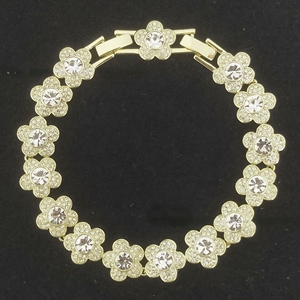 Collier Fleur Capsule Entièrement Sertie de Diamants, <span class=keywords><strong>Parure</strong></span> de Bijoux en Zircon Romantique et Luxueuse, Cadeau de Soirée Haut de Gamme - Product Image 4