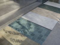 Carreaux de porcelaine brillants carrés émaillés de conception populaire 1200X600 pour salle de bain mur petite salle de douche
