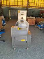 Machine d'extrusion de granulés d'aliments à petite échelle bon marché pour la fabrication de collations, extrudeuse d'aliments à base de maïs et de blé pour la fabrication de collations