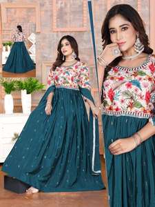 Robe Anarkali en Chinon brodée de qualité supérieure, tenue ethnique indienne longue et évasée pour femmes, avec manches longues et dupatta pour les mariages et les festivals - Product Image 5