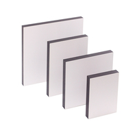 Cadres photo rectangulaires Miyu 4x6 en bois blanc pour table et mur
