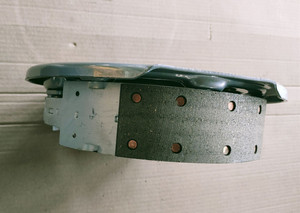 Ensemble d'essieu de remorque pour essieu de remorque de 12 po x 2 po, capacité 4000-7000 lb - Product Image 2