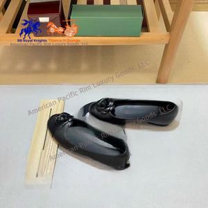 Zapatos Planos de Alta Calidad para Mujer, Estilo Bailarina, Punta Cerrada, Material Superior de Cuero Vacuno, Modernos y Casuales - Product Image 5