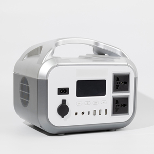 Fuente de Energía Portátil de 600w con Cargador Integrado, Batería de Almacenamiento Móvil de Energía Solar de 70W/120W para Acampar al Aire Libre - Product Image 2