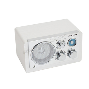 <span class=keywords><strong>Radio</strong></span> <span class=keywords><strong>Analogica</strong></span> <span class=keywords><strong>FM</strong></span> Retrò in Legno di Alta Qualità con Altoparlante Integrato da 5W - Product Image 1