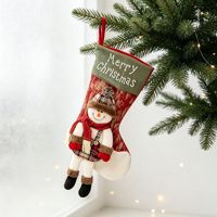 En gros : Chaussettes de Noël à suspendre, sacs cadeaux pour bonbons, sacs cadeaux en forme de chaussette de Noël, décorations de chaussettes de Noël