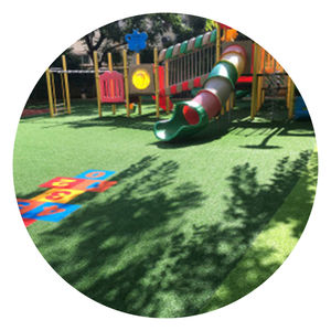 L30-U Campione Gratuito Giardino Artificiale Tappeto Erboso Erba Pasto Artificiale Per L'abbellimento - Product Image 1