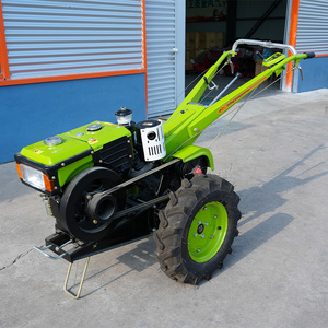 Motoculteur Agricole à Deux Roues avec Attachements - Product Image 1