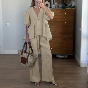 เสื้อคาร์ดิแกนแขนพองคอวีของผู้หญิงและกางเกงขากว้างชุดแฟชั่น 2 ชิ้น - Product Image 5