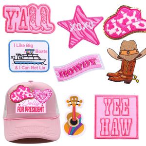 Petits écussons pour chapeaux, personnalisables par presse à chaud, avec logo brodé/tissé/pailleté/chenille, en tissu style Western Cowboy pour casquette de camionneur - Product Image 1