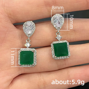 Orecchini Geometrici a Goccia con Zirconia Cubica per Donne, Eleganti Gioielli Lunghi alla Moda - Product Image 6