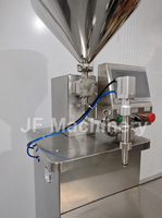 Machine de remplissage à pompe à engrenages PLC à commande numérique pour la production de boissons en verre, d'eau pure, d'huile, de détergent et de savon liquide