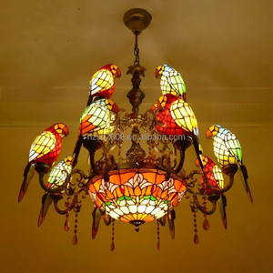 Lámpara de Araña Estilo Europeo Tiffany con Vidrio de Colores LED de 12 Luces con Diseño de Loros, Control Táctil, 110V-240V, con 2 Años de Garantía - Product Image 4