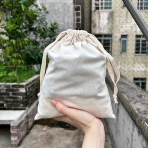 <span class=keywords><strong>Sac</strong></span> en <span class=keywords><strong>tissu</strong></span> de toile de coton recyclé petit <span class=keywords><strong>sac</strong></span> à cordon stockage <span class=keywords><strong>sac</strong></span> à cordon en toile de <span class=keywords><strong>tissu</strong></span> d'<span class=keywords><strong>emballage</strong></span> réutilisable - Product Image 2