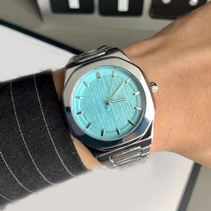 Reloj de Aleación para Hombre con Logotipo Personalizado, Esfera Analógica Multicolor, Correa de 18 mm, Resistente al Agua, Reloj de Cuarzo Deportivo y Elegante para Negocios - Product Image 2