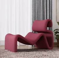 Fauteuil de détente incurvé moderne en tissu pelucheux, canapé simple au design unique, salon, maison, extérieur, hôtel, atelier