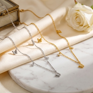 Collana Minimalista in Acciaio Inossidabile Placcato con <span class=keywords><strong>Farfalla</strong></span>, Collana Girocollo da Donna con Ciondolo a <span class=keywords><strong>Farfalla</strong></span> Diamantata, Gioielli Inossidabili - Product Image 1