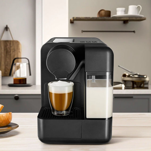 Electric 2-in-1 Home Use Portable Coffee Machine 20 Seconds Heating One-touch Cleaning Capsule Coffee Maker with Milk Dispenser