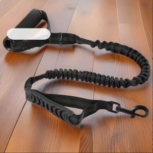 Correas elásticas antichoque para perros, correas de entrenamiento para caminar para mascotas, arnés de Collar de correa retráctil para perros manos libres de lujo - Product Image 1