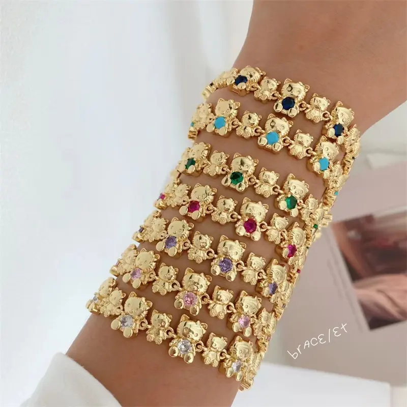 Chaîne de bracelet en or 24K avec zircon Bracelet minimaliste à breloques réglables Hello Kitty