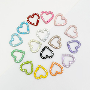 Llavero de aleación con cierre de resorte en forma de corazón y diamantes de imitación, accesorios de joyería DIY, hallazgos pintados en colores caramelo - Product Image 3