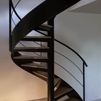 Escalier en colimaçon compact Anewson pour grenier, sous-sol, petit espace, structure métallique durable, montage facile, système d'escalier en spirale