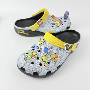 <span class=keywords><strong>Crocs</strong></span> Simpsons Burger Shop, style Croc, respirants, imperméables, en EVA, unisexes, style parent-enfant, sandales de plage antidérapantes pour enfants, 2 cm - Product Image 3