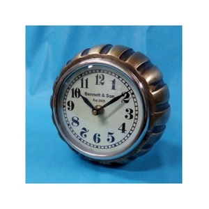 Horloge de bureau en laiton nautique faite à la main avec support numéro romain horloge de bureau décorative et de travail pour cadeau de mariage - Product Image 4