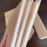 Panneau de plancher européen moderne en bois d'ingénierie à trois couches lisses de 14mm en bois massif de teck de chêne résistant à l'usure pour une utilisation en intérieur