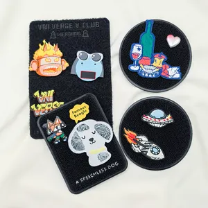 Customized 3D DIY 100% embroidered with Hook And Loop backing patches Custom Logo Embroidery Patch for Clothes