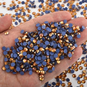 OLeeya Premium 2088 Hotfix 8 Grandes 8 Pequeños Cristales de Strass DIY para Pegar en Uñas, Piedras de Imitación de Fondo Plano para Decoración de Uñas - Product Image 4