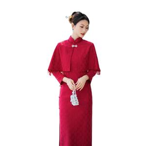 Capa tipo chal <span class=keywords><strong>de</strong></span> dos piezas para mujer, <span class=keywords><strong>Qipao</strong></span> largo <span class=keywords><strong>de</strong></span> hilo <span class=keywords><strong>de</strong></span> poliéster compuesto, para otoño e invierno, Cheongsam para damas, vestido <span class=keywords><strong>de</strong></span> <span class=keywords><strong>novia</strong></span> para brindis, color rojo - Product Image 1