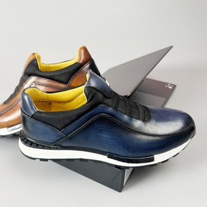 Chaussures Homme Tendance en Cuir Pleine Fleur à Enfiler Style Rétro Britannique Coréen Faites à la Main Sport-Casual Respirantes Imprimées Polyvalentes - Product Image 5