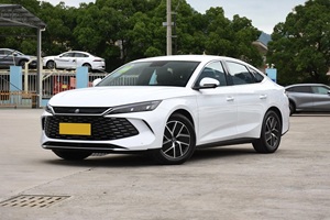 BYD Qin L DM-i 2026, Auto Híbrido de 210 km de Autonomía, Sedán de 5 Asientos y 4 Puertas, Volante a la Izquierda, Automático, Vehículo de Nueva Energía con Sistema de Conducción Inteligente - Product Image 6