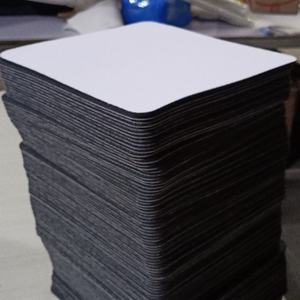 Tapis de souris gaming rouge Riverside avec logo personnalisé, grand tapis de souris Red Tree, impression par sublimation, tapis de bureau pour clavier d'ordinateur portable, pour la maison et le bureau - Product Image 6