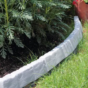 Recinzione artificiale del PVC delle recinzioni artificiali d'abbellimento del bordo del prato inglese del piccolo giardino esterno di plastica