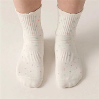 Chaussettes de sport pour femmes de haute qualité avec logo personnalisé, vente en gros, chaussettes athlétiques blanches, antidérapantes, chaussettes de yoga, chaussettes de pilates en coton