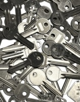 Fournitures professionnelles pour serruriers - Lot de 50 ébauches de clés vierges mixtes pour la pratique et la découpe de clés