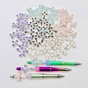 Nuevas Cuentas Decorativas de Aleación de Zinc en Forma de Cruz Multicolor con Orificios Rectos para Bolígrafos y Cadenas de Teléfono, Accesorios de Joyería - Product Image 1