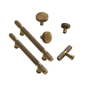 Tiradores moleteados de barra en T de latón cruzado con corte de diamante, herrajes para armarios y muebles de cocina para armarios, vestidores, armarios - Product Image 1