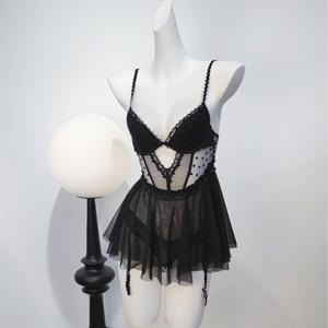 Nouvelle nuisette sexy en dentelle européenne et américaine avec coussinets de poitrine, luxe pur et séduisant, style licou et pyjama ludique - Product Image 4