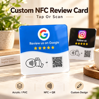 Panneau d'avis NFC en acrylique imprimé sur mesure avec code QR et support adhésif pour affichage des commentaires clients sur les bureaux d'accueil d'hôtel
