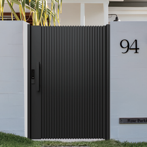 باب أمان من الألومنيوم بتصميم مخصص وخيار ألوان حسب الطلب، مع نظام آلي وتقنية طلاء المسحوق، متوفر بمجموعة واسعة من الأحجام - Product Image 4