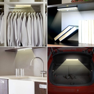 ไฟกลางคืนแบบไร้สาย EGH 20LED แสงวอร์มไวท์ ชาร์จผ่าน USB พร้อมเซ็นเซอร์ตรวจจับความเคลื่อนไหว PIR สำหรับตู้อลูมิเนียมทันสมัย เหมาะสำหรับห้องนั่งเล่น DIY - Product Image 3