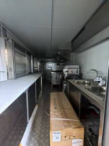 Camions de nourriture mobiles de rue bon marché pour hot-dogs, glaces et en-cas avec construction métallique à 4 roues vendus aux États-Unis - Product Image 3