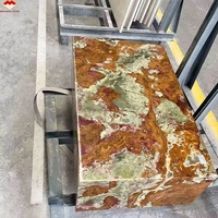Table Basse Moderne en Marbre Grand Format à Finition Antique, Découpée sur Mesure, Motif Fleur Rouge, Onyx Vert, Étanche et Durable, pour Salle à Manger, Hôtel, Villa